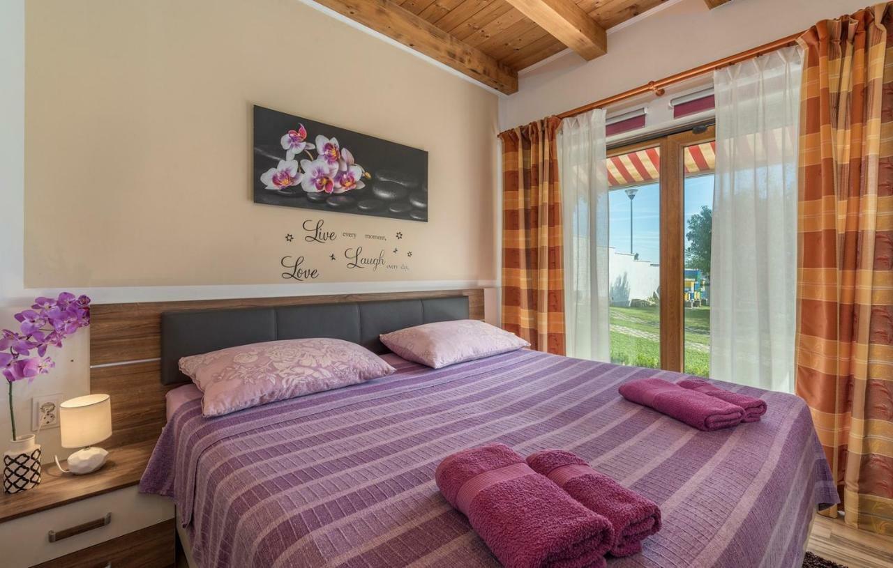 Holiday House Antonio Porec Ngoại thất bức ảnh